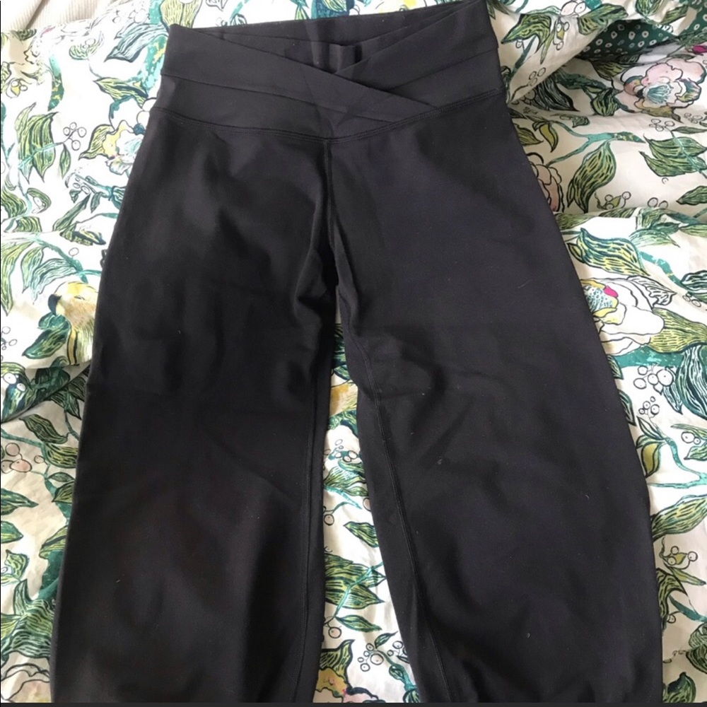 Lululemon crop pants